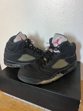 Jordan Men’s Athletic Shoes - Black with Red Jumpman